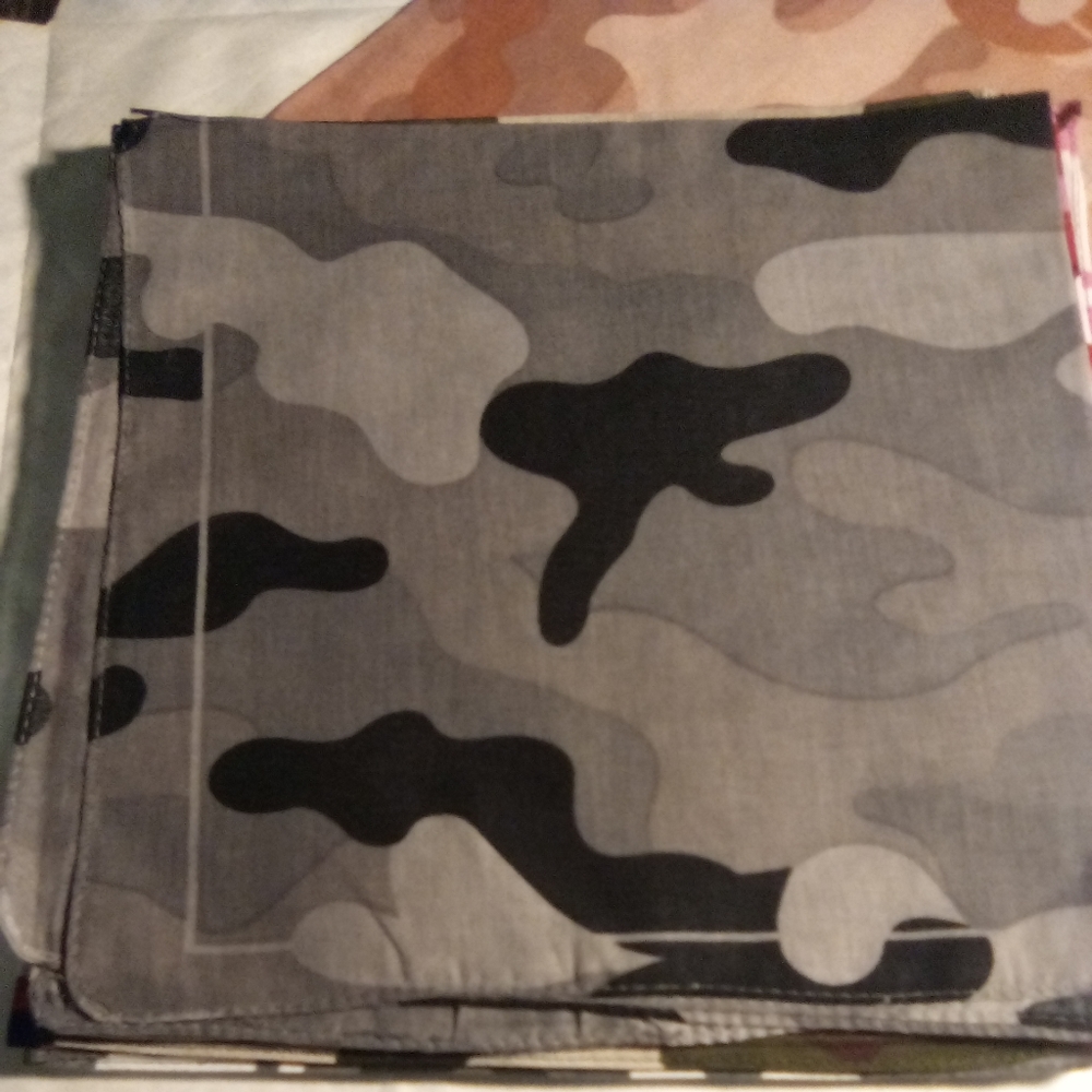 Bandanas - Picture 7 of 8